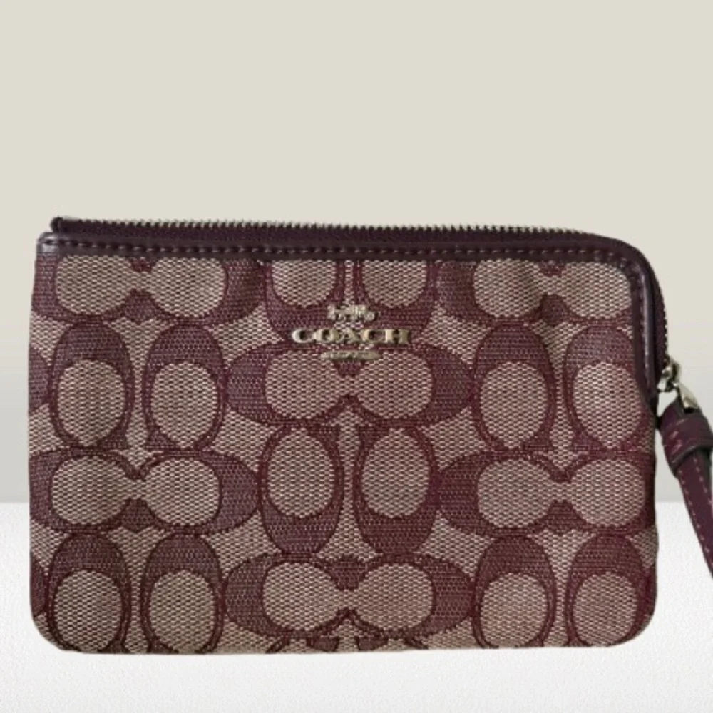 Coach Corner Zip Wristlet